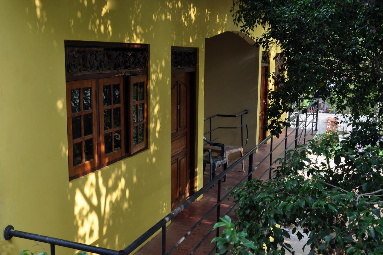 Hotel Pearl Gate Chilaw Exterior foto